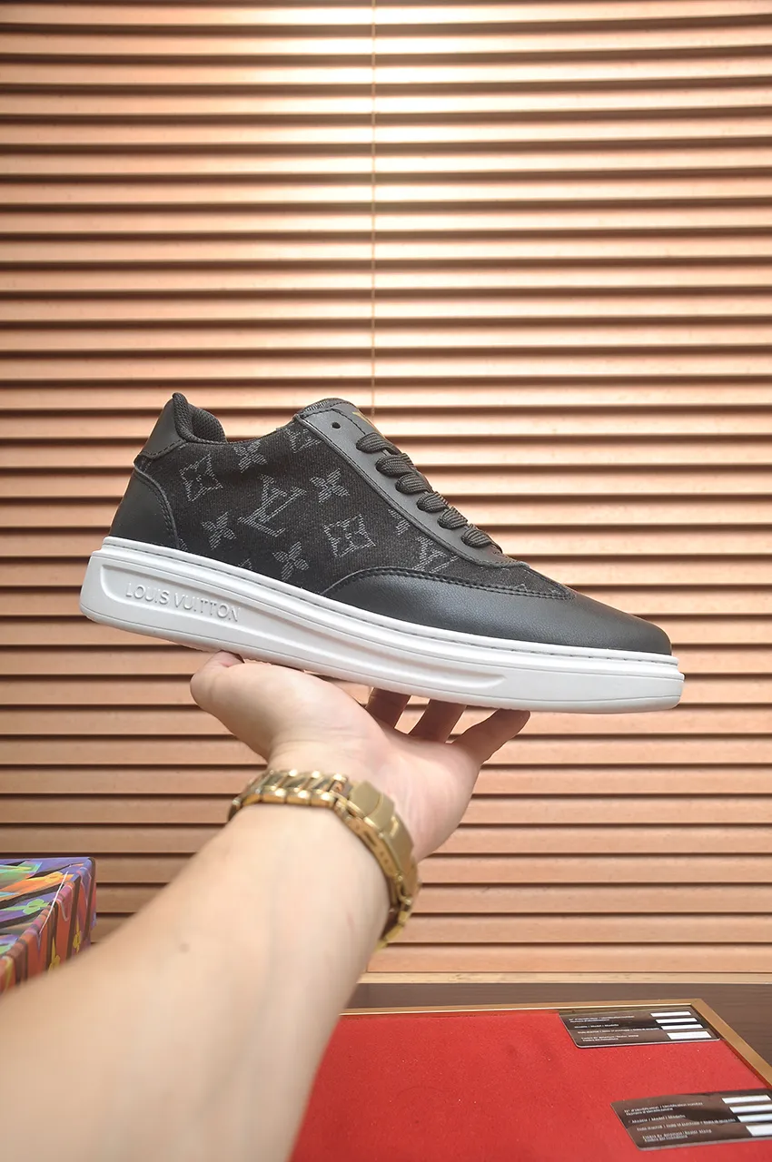 Men's shoes 💰540💶[LOUIS VUITTON] Original order price (water-dyed cowhide lining) new model 🍀LV Louis Vuitton * - top version of LV classic trendy shoes! Made of imported original cowhide, water-dyed cowhide lining, and original wear-resistant rubber outsole! High quality products! Code number 38-45 (45 is custom-made and cannot be returned or exchanged)